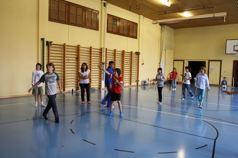 Village Camps International Summer Camp Leysin, Switzerland 2025-08-09 https://www.villagecamps.com/journals_admin/images/683-23-handball (70).jpg